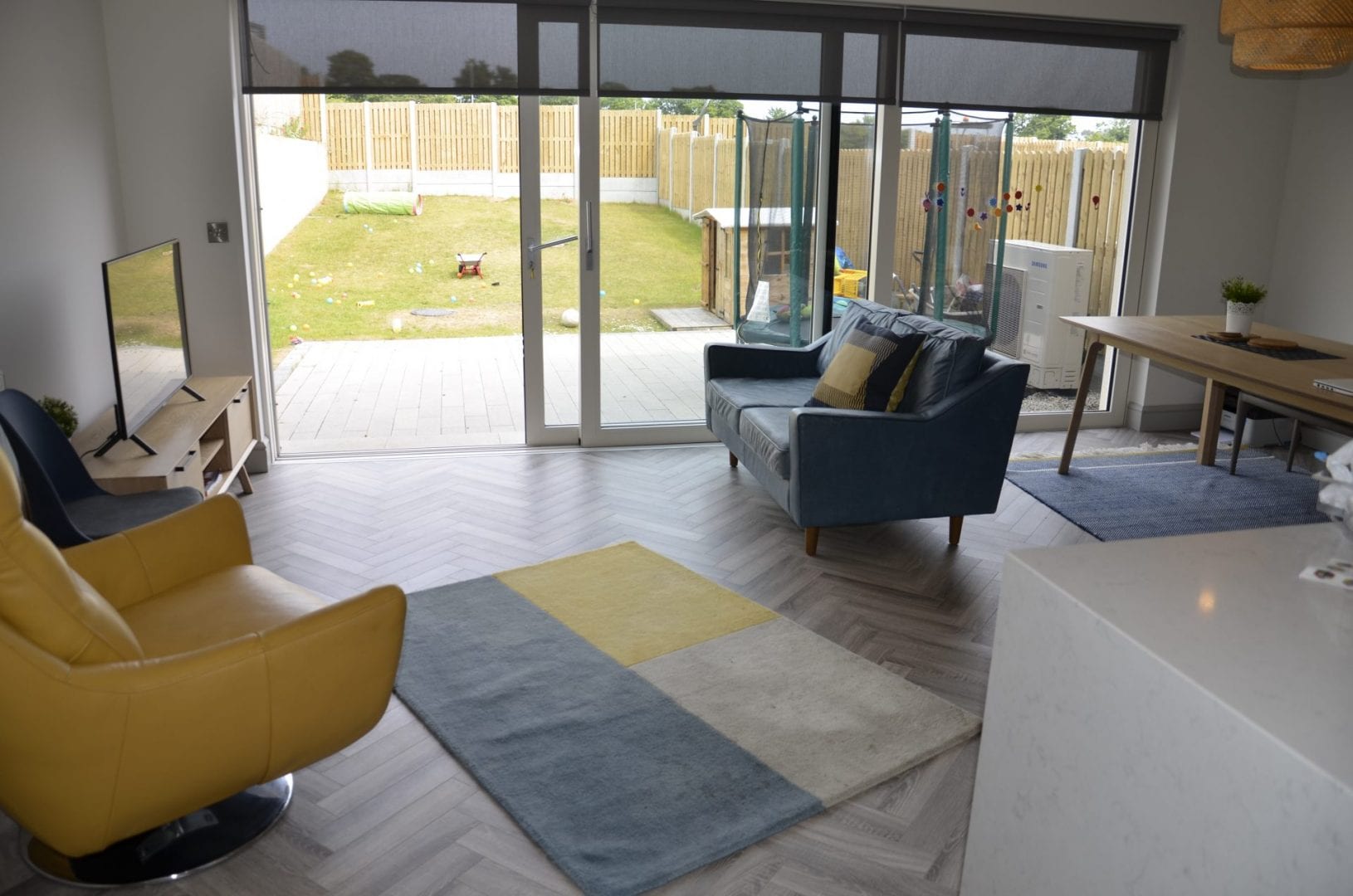 Tidy, freshly cleaned sitting room ready for the next tenant